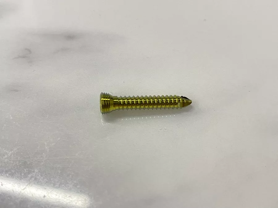 Tornillo de bloqueo de 2,4 mm real